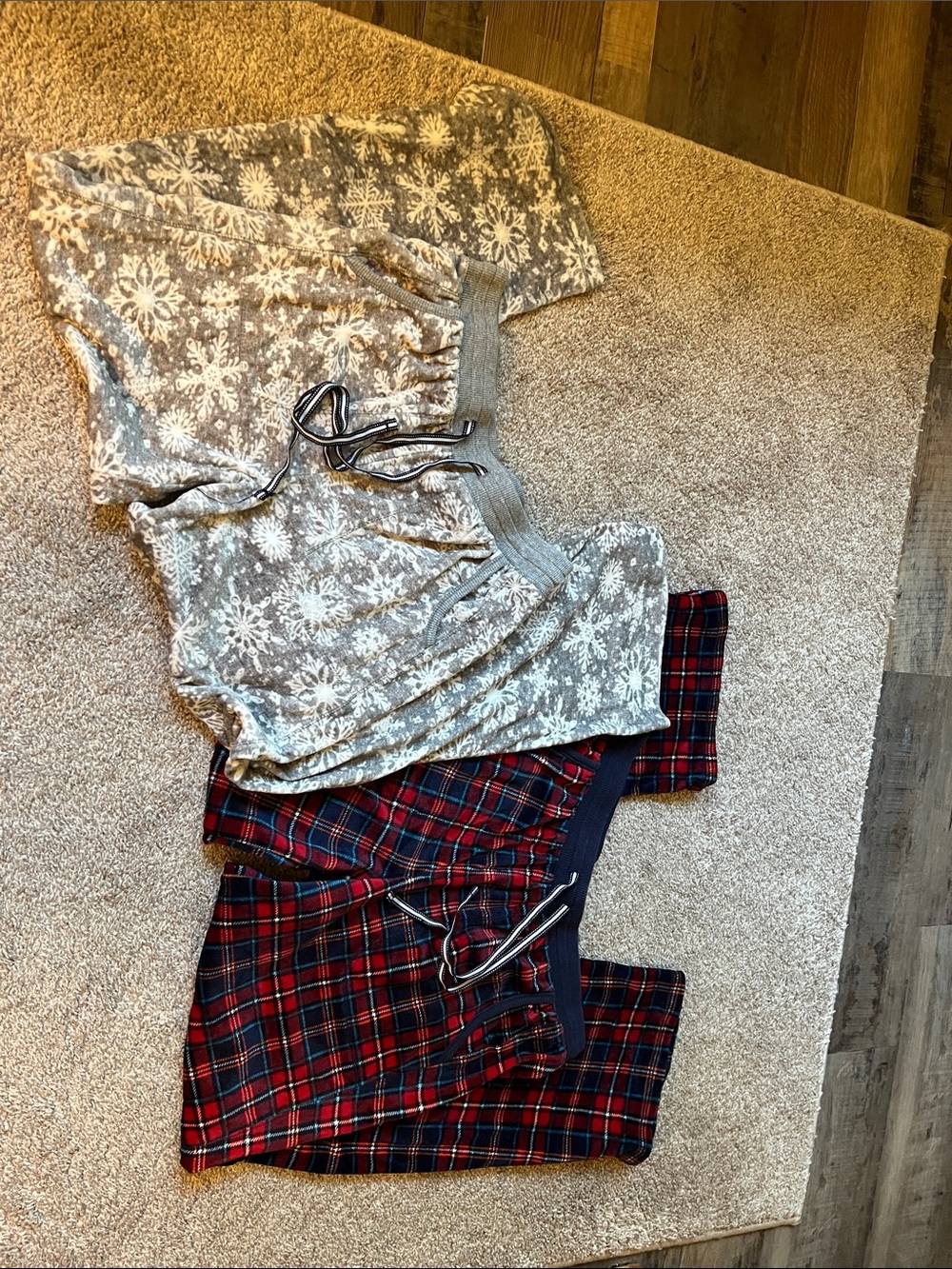 Nautica Two-Pair Women Lounge Pants Set - Gray Snowflake & Red Plaid